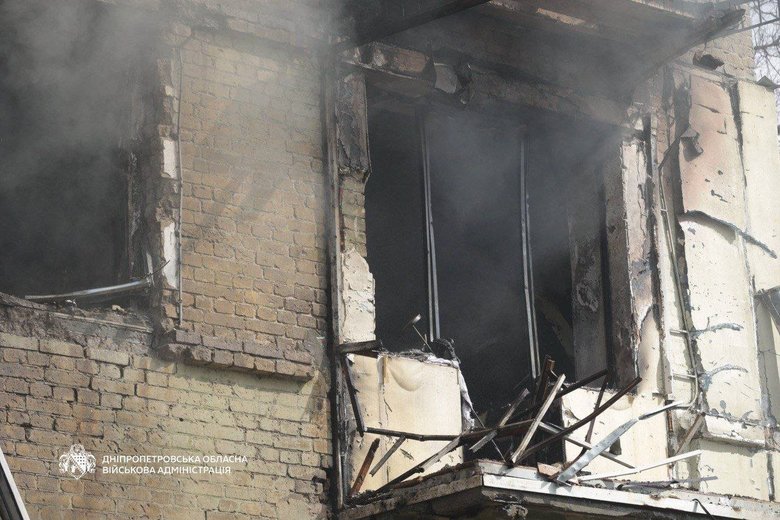 РФ вдарила по будинку в Дніпрі: що відомо?