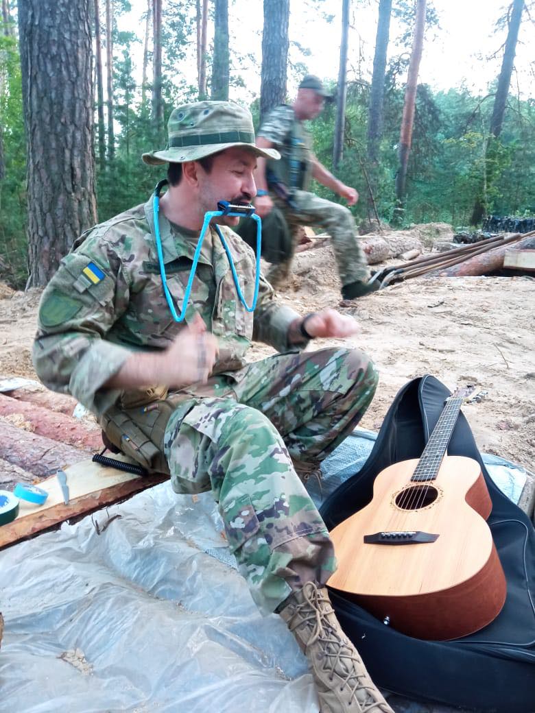 Музикант та офіцер ЗСУ Саша Буль: Ми можемо довго сратися про Схід і Захід, але коли припече, ми, як мурахи, зібралися - і російські колони палали від Сумщини і до Чорного моря… 10 Музикант та офіцер ЗСУ Саша Буль: Ми можемо довго сратися про Схід і Захід, але коли припече, ми, як мурахи, зібралися - і російські колони палали від Сумщини і до Чорного моря… 10