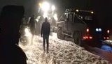 Около 200 машин застряли в заторах на границе Черкасской и Полтавской областей. На помощь направлена военная техника, - Князев. ВИДЕО