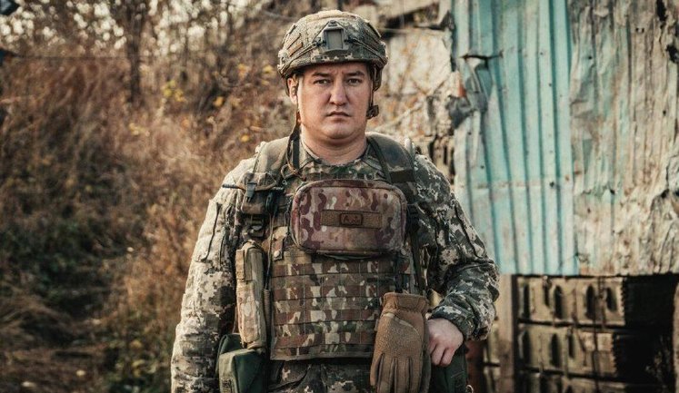 Зеленський присвоїв звання бригадного генерала командиру 11-го армійського корпусу Емілю Ішкулову