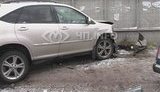 На Осокорках в Киеве три "Жигуля" загнали "Лексус". ФОТОрепортаж