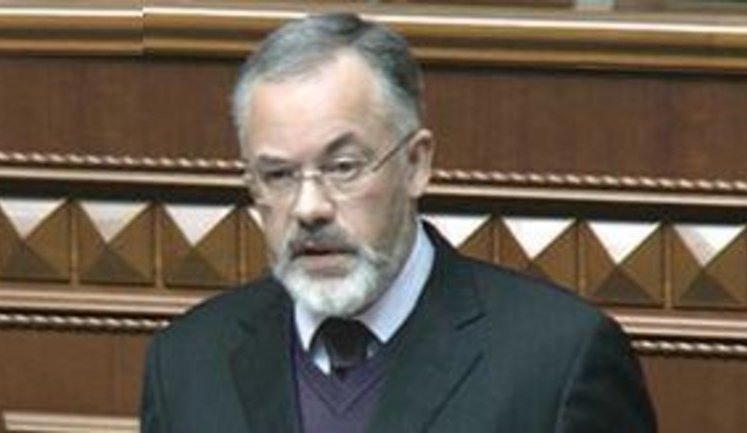 Табачник рассказал об украинизации образования: Тимошенко закрыла 640 школ, а я всего 115. ВИДЕО.