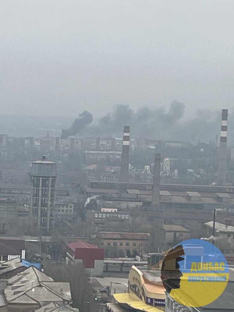 Fire broke out at oil depot in Donetsk 01