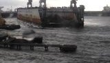 В Одесском порту шторм оторвал док и отнес в море. ВИДЕО