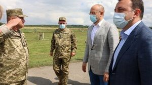 Шмыгаль и премьер Грузии Гарибашвили посетили Яворовский полигон. ФОТОрепортаж