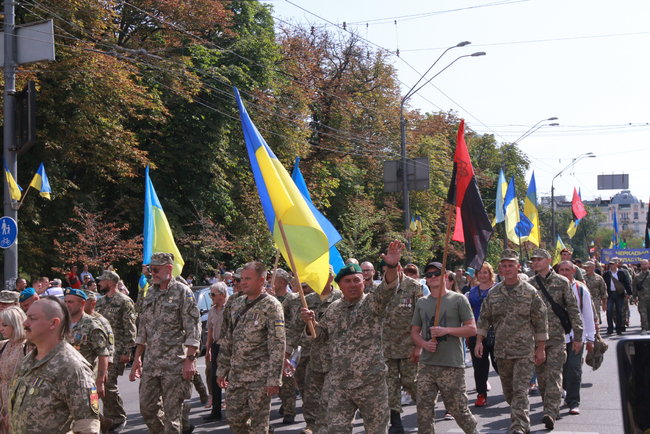 Марш захисників України відбувся в центрі Києва 10