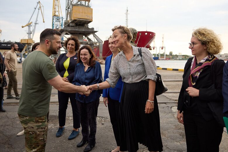 Ukraine is ready to export grain, we are waiting for signals from partners, - Zelensky 07