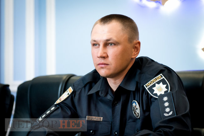 Заступник голови Нацполіції Максим Цуцкірідзе: Зниклий начштабу Одеського загону морської прикордонної охорони Чертков мав значні боргові зобов’язання. За декілька днів до зникнення він програв велику суму в казино 04