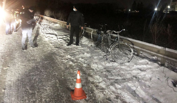 Водій насмерть збив вагітну жінку на Чернігівщині та втік, - поліція. ФОТОрепортаж