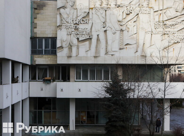 Внаслідок російського обстрілу Києва значно постраждали будівлі Київського нацуніверситету імені Тараса Шевченка 16