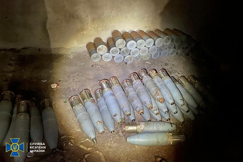 СБУ обнаружила в освобожденных районах Николаевской области более 100 мин, которые враг спрятал в школах 03