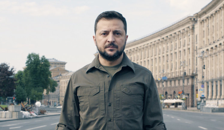 Ми не віддамо ні клаптика своєї землі, ні історії. Зовсім скоро в Україні буде два Дні Перемоги, а в когось не залишиться жодного, - Зеленський. ВIДЕО