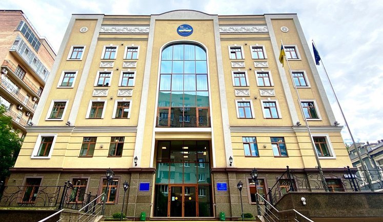 Russian strike damaged building of Supreme Council of Justice in Kyiv: there are casualties