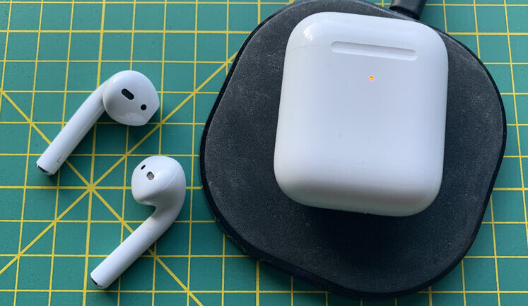 Apple хоче додати в свої навушники функцію перекладу в реальному часі. Конкуренти мають цю опцію вже багато років