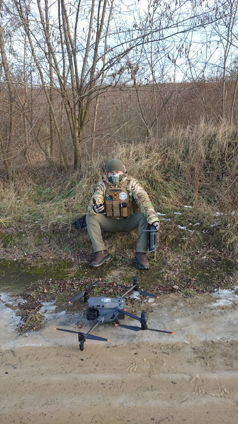 Інструктор Андрій Миць: Телефон на війні – це смерть! Просто питання часу 05