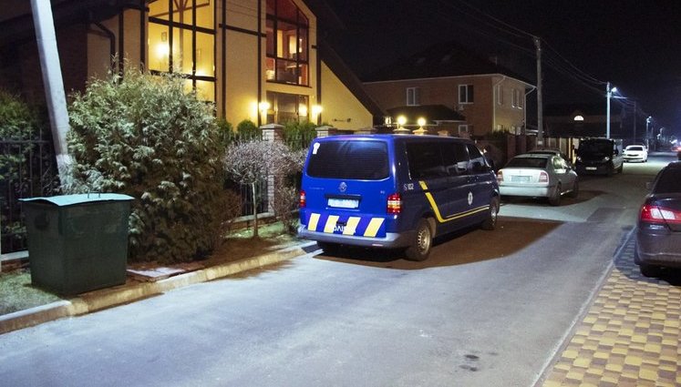 Під час п'янки вдома у колишнього глави МЗС Кожари з його пістолета застрелено бізнесмена Сергія Старицького. ФОТОрепортаж