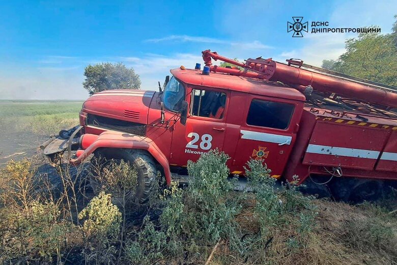 На Нікопольщині окупанти дронами атакували рятувальників