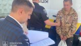 В Киеве мужчина обокрал раненого военного на колесном кресле