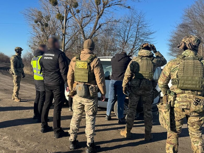 На кордоні з Молдовою затримали організатора нелегальної переправи за $4000