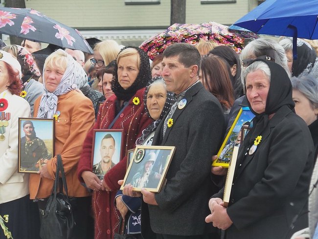 Марш матерів України відбувся у центрі Києва 04