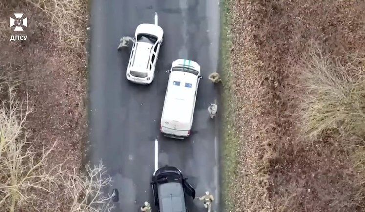 Прикордонники затримали інкасаторів, які доставляли порушників до українсько-угорського кордону. ВІДЕО+ФОТОрепортаж