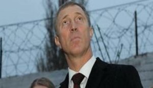 "Любочко, привіт. Якщо мене будуть питати, скажи, що я ногу підвернув на атракціонах", - у мережі з'явився фрагмент розмови екс-мера Херсона Сальда з дружиною. АУДIО
