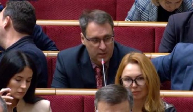 Вы не реагировали, когда депутаты оскорбляли президента, - "слуга народа" Неклюдов назвал грехи спикера Разумкова. ВИДЕО