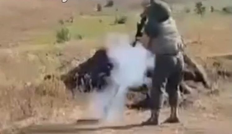 Russian accidentally fired RPG-7 at his own feet: "You stupid, thick-headed ars#hole! Have you completely lost your mind?! Get away from here!". VIDEO
