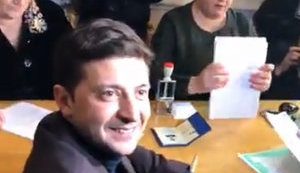 Зеленский подал документы в ЦИК для регистрации кандидатом в президенты Украины