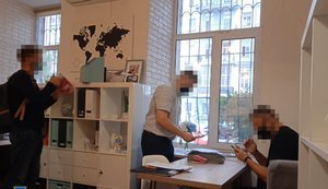 Столичные турфирмы организовали схему по подделке ПЦР-тестов, "справки" продавали за 1,2 тыс. грн, - СБУ. ФОТОрепортаж