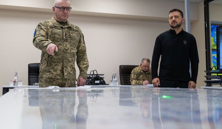 Zelenskyy met with soldiers of TDF and awarded them with state awards: Captain Yurii Zhukovets was awarded title of Hero of Ukraine. PHOTOS