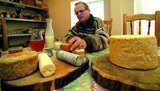 &#34;Розумієш, ти нас псуєш зсередини&#34;. Чому бельгієць хоче закрити свою ферму в Україні