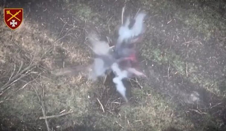 Occupier blew himself up with grenade on battlefield. VIDEO 18+