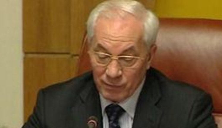 Азаров: Бардак и ощущение безнаказанности искривляют мозги, если их вовремя не прочистить. ВИДЕО.