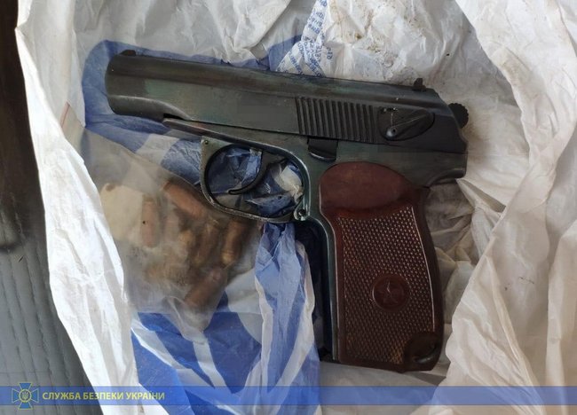 Групу торговців зброєю затримано на Полтавщині, - СБУ 03 Групу торговців зброєю затримано на Полтавщині, - СБУ 03