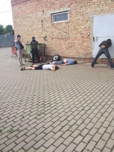 СБУ вместе с европейскими коллегами задержала членов международной группировки контрабандистов наркотиков 04 СБУ вместе с европейскими коллегами задержала членов международной группировки контрабандистов наркотиков 04