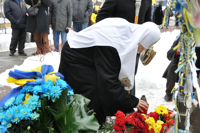 У Києві відслужили панахиду за Героями Небесної Сотні 04