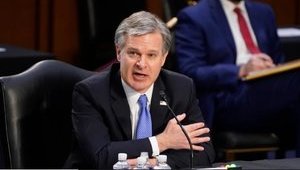 Глава ФБР Рэй назвал штурм Капитолия 6 января "внутренним терроризмом"