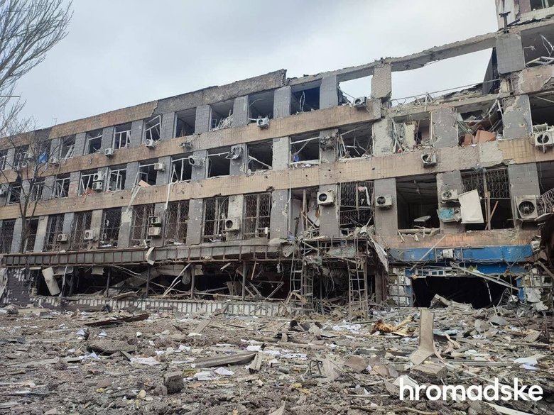 Наслідки обстрілу Маріуполя російськими військами 07