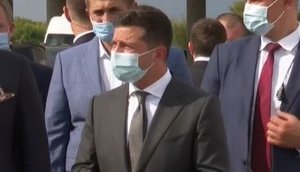 Зеленский раскритиковал предложенную своими бывшими соратниками реформу школьного образования