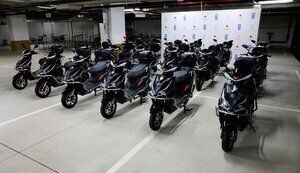 Японія профінансувала закупку 200 скутерів для соцпрацівників в Україні. ФОТО