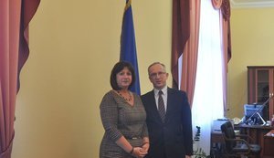 Яресько и Томбиньский обсудили условия получения Украиной второго транша в 600 млн евро от ЕС. ФОТО