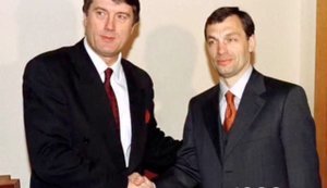 Ющенко закликає Орбана схаменутися