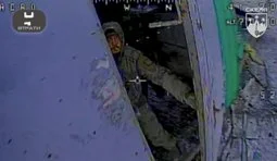 Бійці полку Скеля знищують російських окупантів