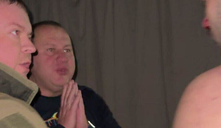 "Baby, you’re coming with us": Businessman and policeman in Poltava beat up guy who stood up for girl - media. VIDEO