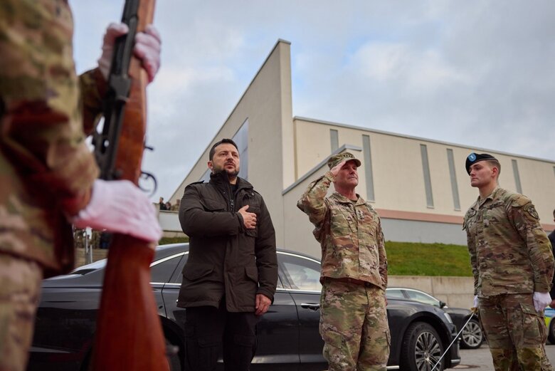 Zelenskyy visited U.S. Army Europe Command in Germany 02