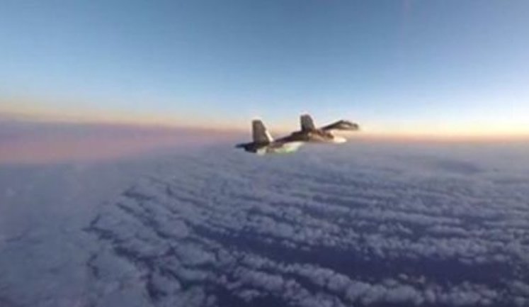 ВПС США показали, як двічі перехоплювали російські винищувачі Су-30 над Балтією. ВIДЕО