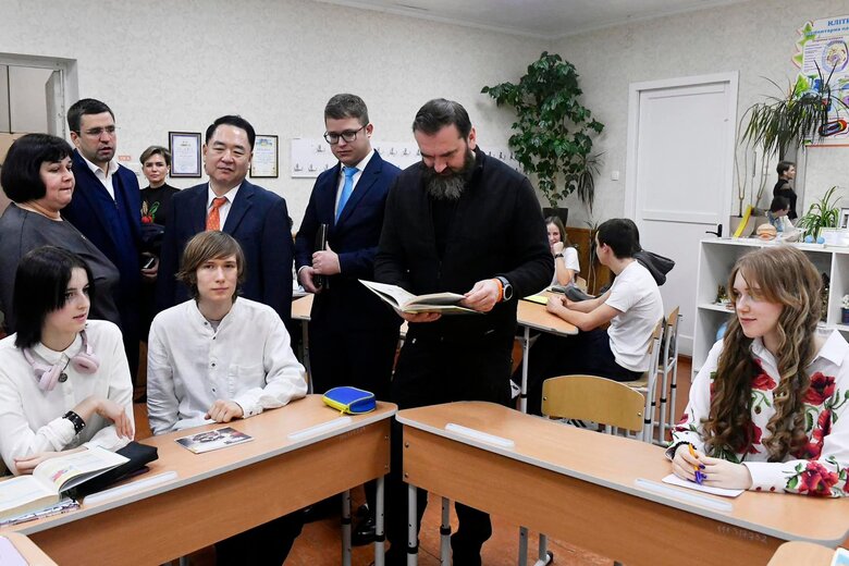 South Korea finances publication of geography textbooks