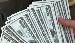 В Одесі затримали шахрая, який обіцяв "відмазати" від армії за $5500. ФОТОрепортаж