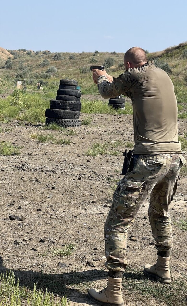 Oleh Pryimachov, thai-boxing champion and soldier: I can go longer distance in body armor and equipment, but I don’t have halo of protection either. Everyone is mortal. And this is war. 07